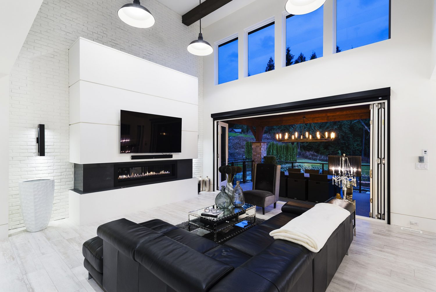 The Whisp custom designed living room by Midland Premium Properties in the Greater Vancouver area. 